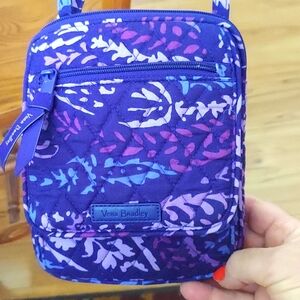 Vera Bradley smaller crossbody bag